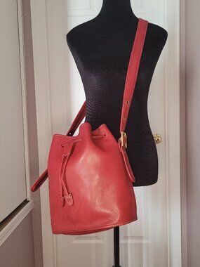 Red Coach 9952 Vintage "Lula's Legacy" Leather Drawstring Crossbody Bucket Bag